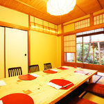 Manjirou - 一階個室。接待や顔合わせのお席などに