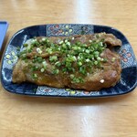 明石食堂 - 結構大きめです。