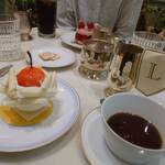 ラデュレ 日比谷店 - 