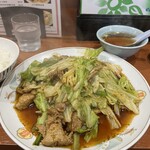 中華料理 大連 - おかず大盛り回鍋肉定食！