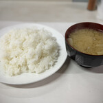 とんかつ 日の出 - ■ライス ￥200 ■とん汁 ￥100