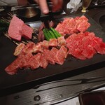 黒毛和牛焼肉 薩摩 牛の蔵 - 