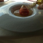 シグネチャー - トマトのソルべと、コンソメスープ