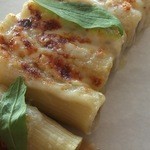 シグネチャー - フォアグラ詰めのパスタ