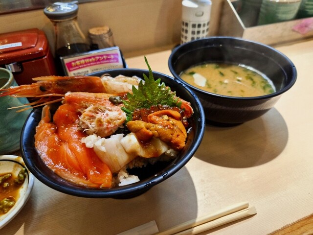 Mawaru Sushi Zanmai Tsukiji 2 Go Ten photo 3