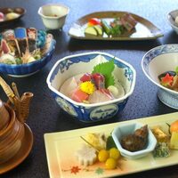 土佐会席料理(霜月会席) [夜]12,650円～ （税金、サービス料、個室料を含む）