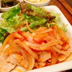 パルファン - 豚肉のトマトしょうが焼き