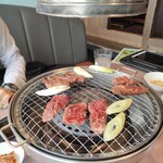 王様の焼肉くろぬま - しっくり焼きますよ