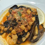 レストラン フォンタナ - ソースは美味しかったけど、強いて言えば、パスタもう少し固茹でにして欲しいかな〜