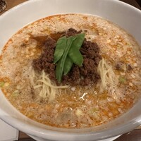 個室中華 頤和園 溜池山王店 - 