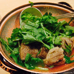 エプロン - 牛すじパクチー