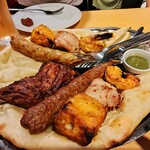 アジャンタ - タンドリー特盛ミックスグリル