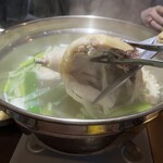 野毛とりとん - タッカンマリ(食べやすくしてくれてる)