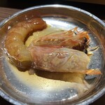 野毛とりとん 横浜鶴屋町店 - エビのカンジャンケジャンみたいなやつ