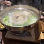 野毛とりとん 横浜鶴屋町店 - タッカンマリ、丸鶏状態で入浴