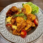 大衆中遊華食堂 八戒 - ふわっふわ卵のSpiceチキン南蛮風