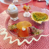 マリールイーズ - 