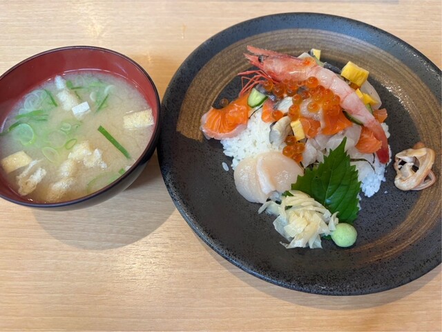 海鮮ダイニング 龍（カイセンダイニング リュウ） - 洞爺湖町その他（居酒屋）の写真