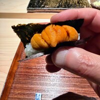 すし和泉 - 手渡しウニ