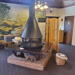 石臼挽き蕎麦香房 山の実 - マントルピース