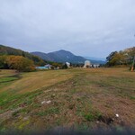 石臼挽き蕎麦香房 山の実 - 駐車場からの景色