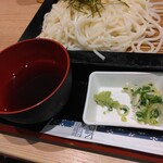 五島うどん だしぼんず かもめ市場店 - 