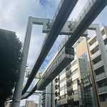 Burger DBrown - 往路　しかし改めてモノレールって不思議な乗り物だ