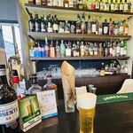 Burger DBrown - 初手　生ビールはカールスバーグ