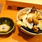 すし処 しら菊 - ツブ貝は煎り酒で食べる