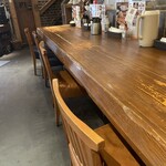 農家ごはん つかだ食堂 - カウンター席、この後すぐにいっぱいに