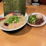 賀正軒 三宮店 - 白賀正と全部のせ