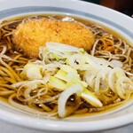 爽亭 - みしまコロッケそば（zoom）