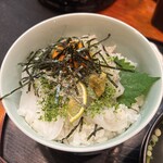 四季の味・奴 - イカ丼