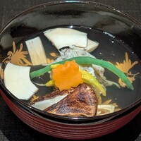日本料理 幸庵 - 松茸とカニしんじょの御椀