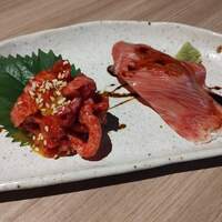 近江うし 焼肉 にくTATSU 青山本店 - 本日の刺しもの