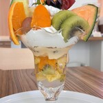 フルーツカフェにしかわ - フルーツミックスパフェ
