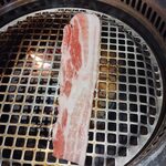 近江うし 焼肉 にくTATSU - 火の本豚バラ焼きしゃぶ