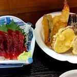 和食　たかむら - マグロ刺身とエビ、イカ、野菜の天ぷら