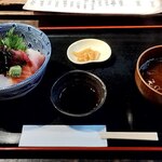 高半 - 海鮮丼並1,000円