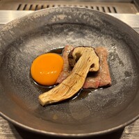 USHIGORO S. NISHIAZABU - 松茸とザブトンのすき焼き