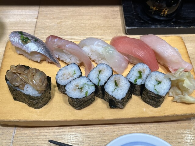 Sushi Uogashi Nihon Ichi Shinbashiekibiruten photo 2