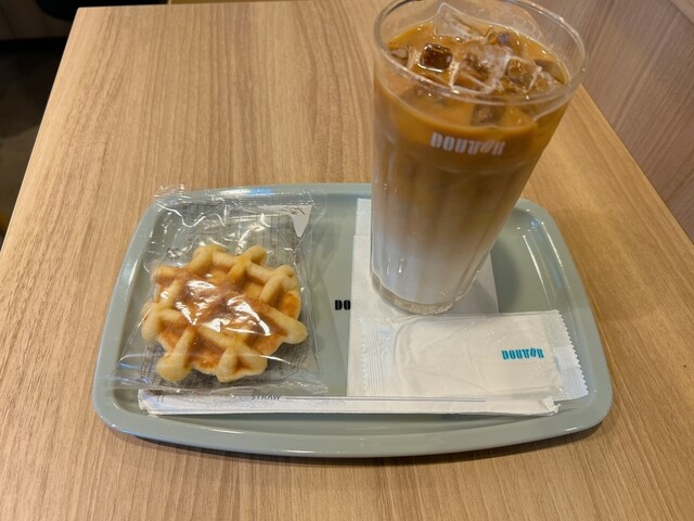 DOUTOR Meguro Higashiguchi Ten