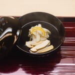 木佐貫 - 氷見渡り蟹真丈、松茸のお椀