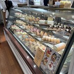 シュクリエ - ショーケース