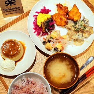 カフェ&ミール ムジ_0