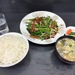 福吉 - 料理写真:ニラレバ定食　1200円税込
