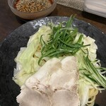つけ麺本舗辛部 広島駅前店 - 