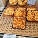 ブラフベーカリー - 