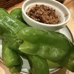 tento - 肉味噌ピーマン。ピーマン大きくてパリッパリ。肉味噌も美味しい