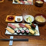 柏鮨　 秋保店 - 中にぎり